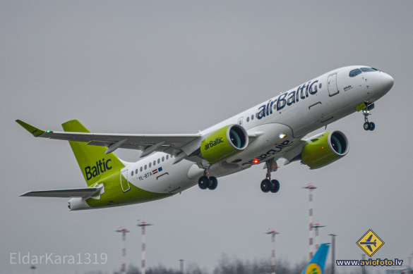 Airbus A220-300